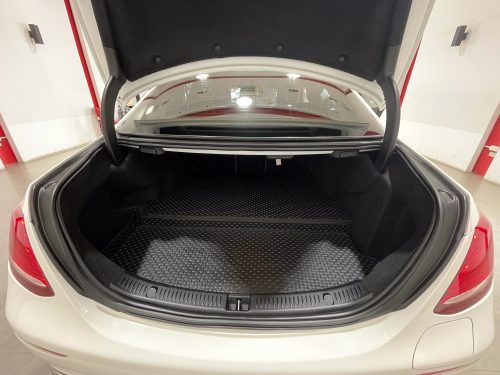 2019-mercedes-benz-e350-2-0-e-exclusive-9p0712-slide-thumbnail-8