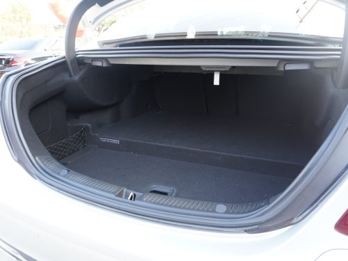 2019-mercedes-benz-e350-2-0-e-avantgarde-9p0706-slide-thumbnail-2