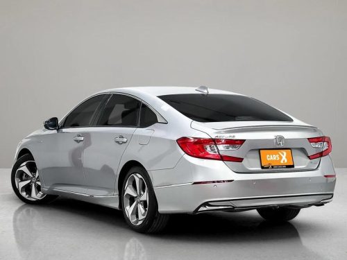 2019-honda-accord-2-0-hybrid-tech-1p1762-slide-thumbnail-13