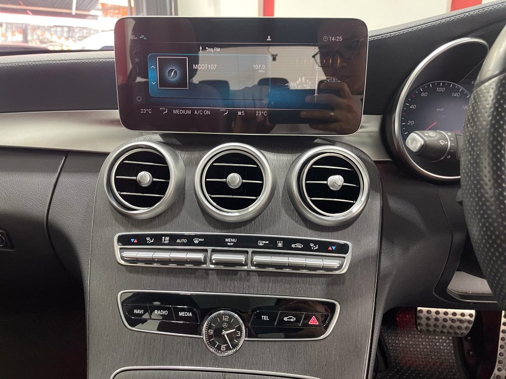 2020 MERCEDES-BENZ C300 2.0 E AMG DYNAMIC [1P2406] - 23