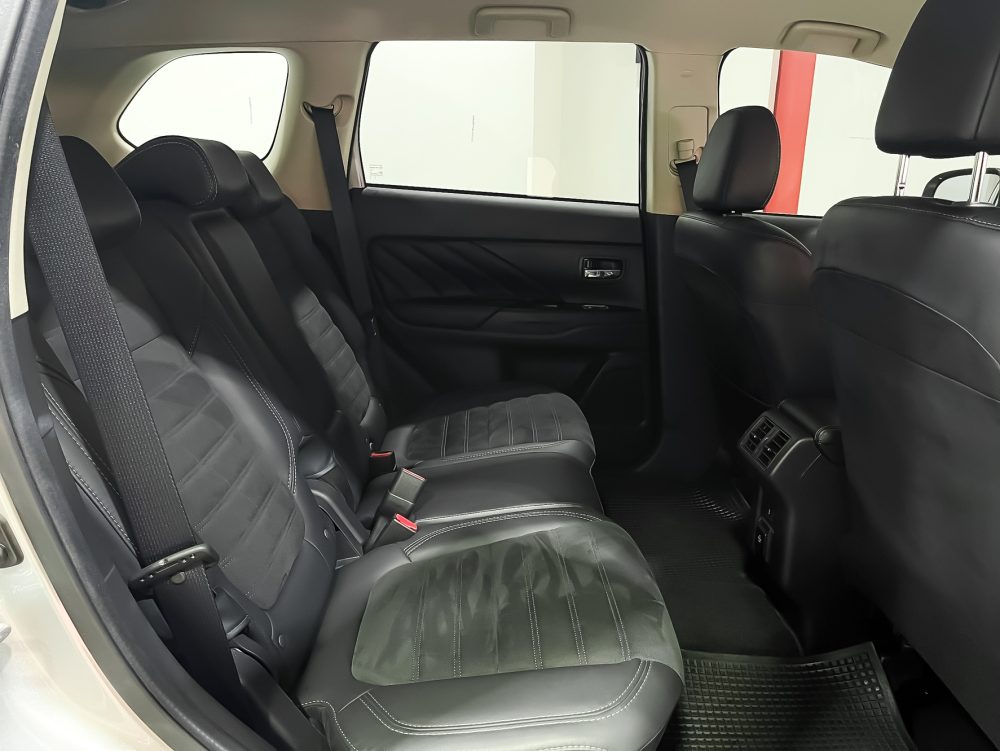 2021 MITSUBISHI OUTLANDER PHEV 2.4 GT 4WD [1P2411] - 8