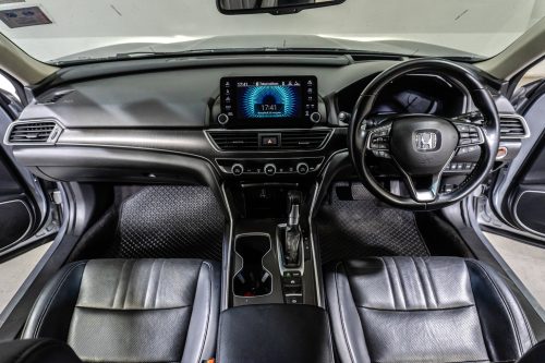 2019-honda-accord-2-0-hybrid-tech-1p1762-slide-thumbnail-5