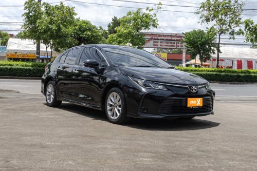 2020-toyota-corolla-altis-1-6-g-1p1878-slide-thumbnail-17