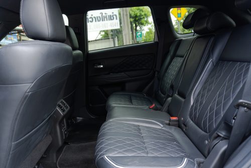 2021-mitsubishi-outlander-phev-2-4-gt-premium-4wd-9p0781-slide-thumbnail-2