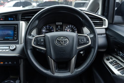 2020-toyota-innova-2-8-g-crysta-9p0762-slide-thumbnail-10
