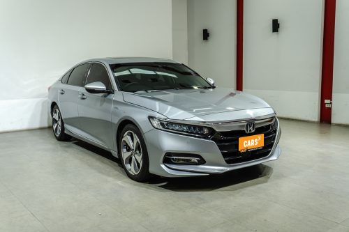2019-honda-accord-2-0-hybrid-tech-1p1762-slide-thumbnail-1