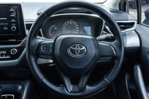 2020-toyota-corolla-altis-1-6-g-1p1878-slide-thumbnail-7