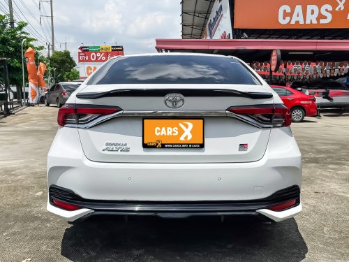 2020-toyota-corolla-altis-1-8-gr-sport-1p1799-slide-thumbnail-2