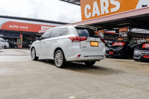 2021-mitsubishi-outlander-phev-2-4-gt-premium-4wd-9p0780-slide-thumbnail-8