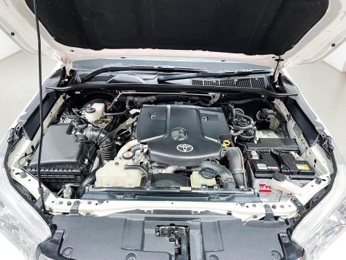 2020-toyota-hilux-revo-2-4-j-plus-prerunner-1p1897-slide-thumbnail-1
