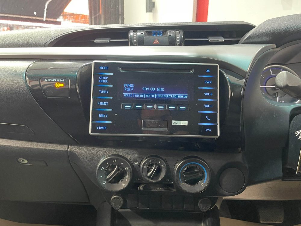 2019 Toyota HILUX REVO 2.4 E PRERUNNER [1P1953]* - 7