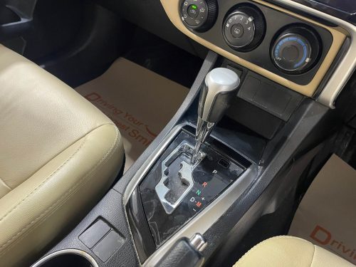 2019-toyota-corolla-altis-1-6-g-1p1919-slide-thumbnail-9