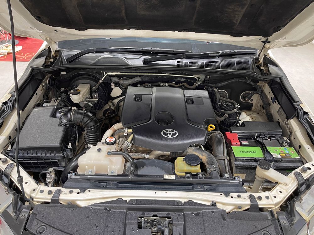 2019 Toyota FORTUNER 2.4 V 4WD [1P2011]* - 16