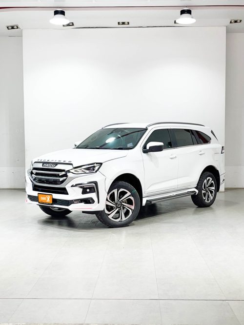 2022-isuzu-mu-x-3-0-ultimate-4wd-1p1820v-2-slide-thumbnail-12
