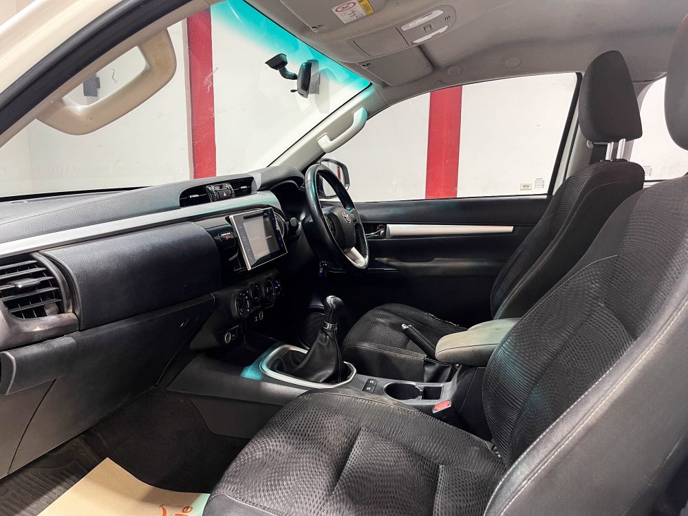 2019 Toyota HILUX REVO 2.4 E PLUS 4WD [2N0013] - 2