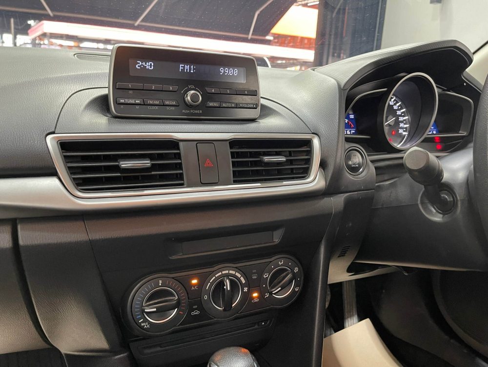 2019 Mazda 3 2.0 E [1P1992] - 6