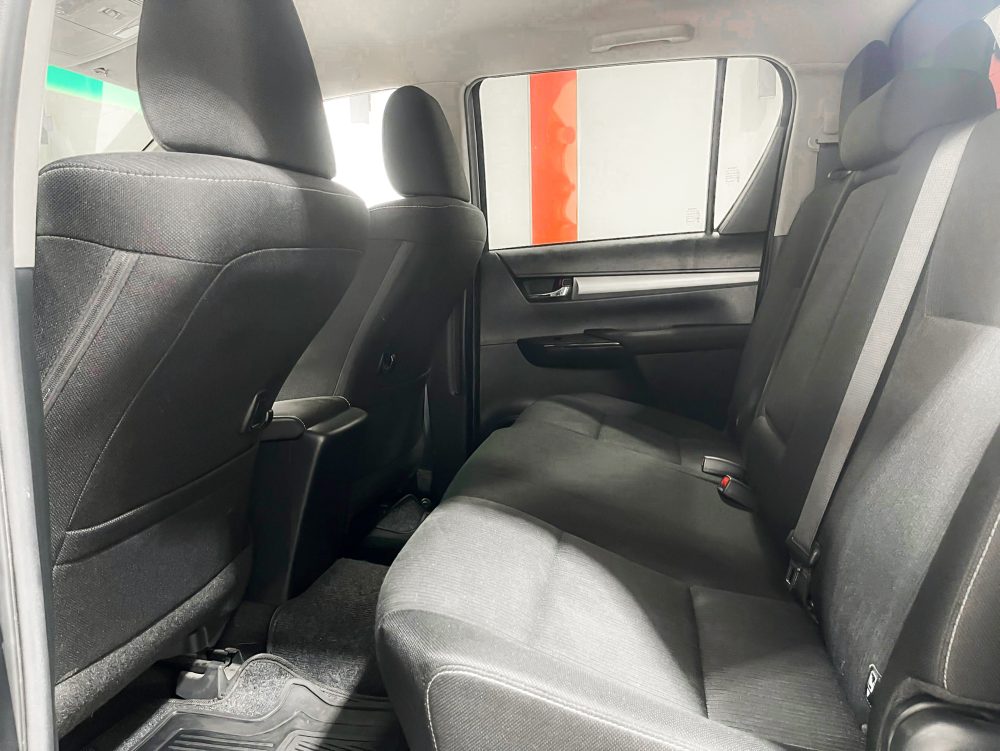 2019 TOYOTA HILUX REVO 2.4 E [1P1981]* - 2