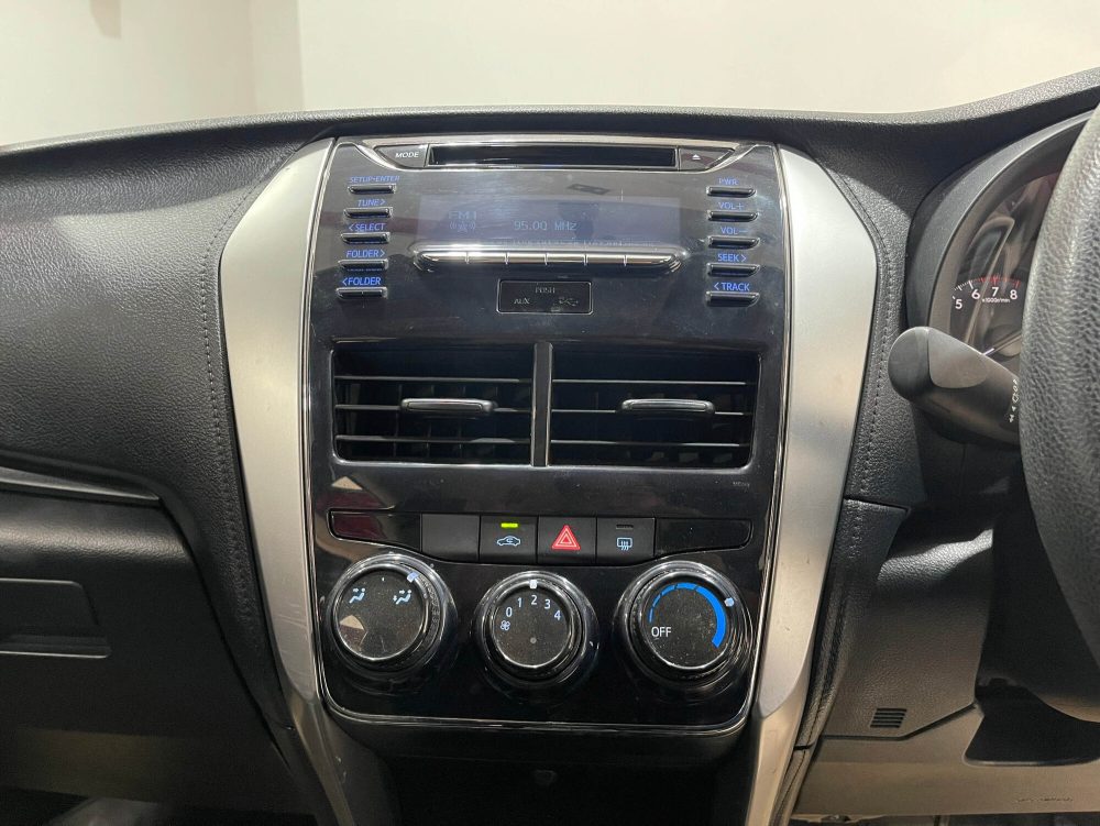 2018 Toyota YARIS ATIV 1.2 J [1P1984] - 5