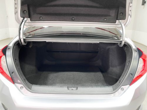 2018-honda-civic-1-8-e-1p1990-slide-thumbnail-4