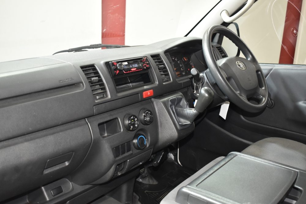 2017 Toyota HIACE 3.0 ECONOMY [1P1760]* - 10