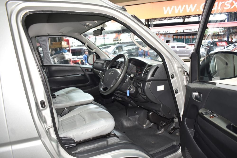 2018 TOYOTA COMMUTER 3.0 D4D [1P1996] - 11