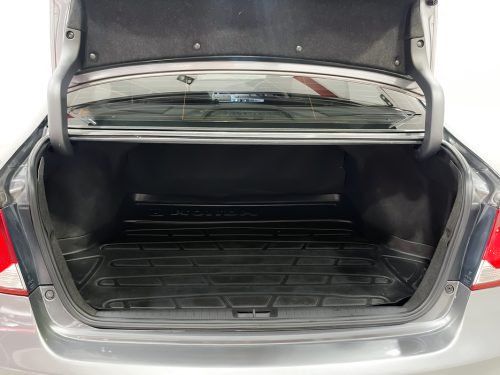 2010-honda-civic-1-8-s-1p1900v-slide-thumbnail-3