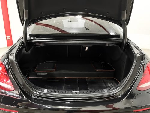 2020-mercedes-benz-e350-2-0-e-exclusive-9p0769-slide-thumbnail-6