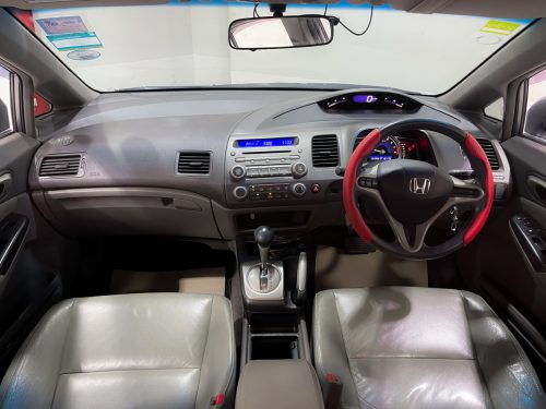 2010-honda-civic-1-8-s-1p1900v-slide-thumbnail-8