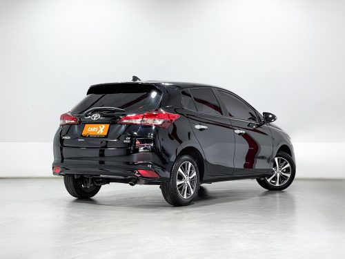 2019-toyota-yaris-1-2-g-1p2007v-slide-thumbnail-13