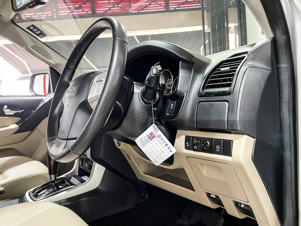 2019 ISUZU MU-X 3.0 DVD [9P0789]* - 8