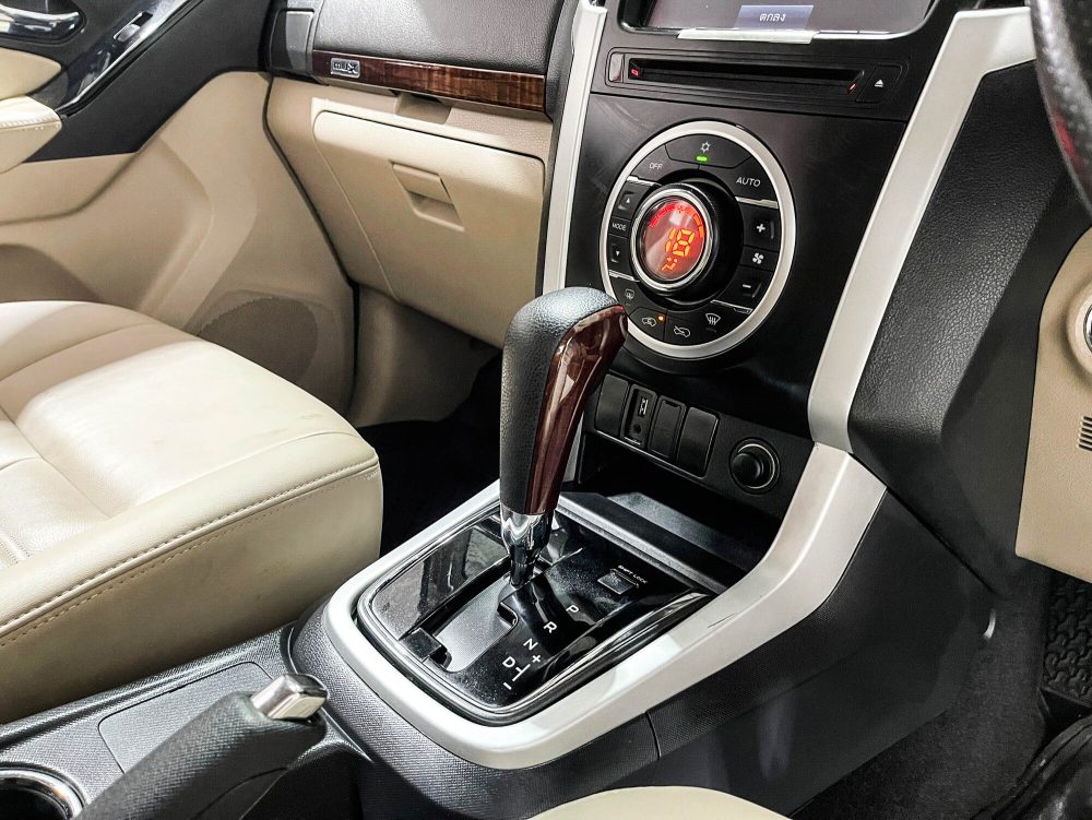 2019 ISUZU MU-X 3.0 DVD [9P0789]* - 10