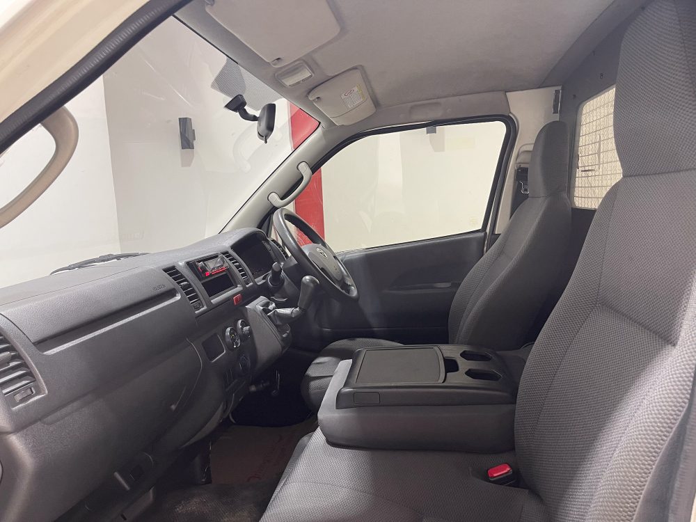 2018 TOYOTA HIACE 3.0 ECONOMY [1P1968]* - 3