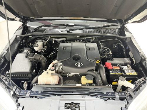 2018-toyota-hilux-revo-2-4-g-prerunner-1p1812-slide-thumbnail-2