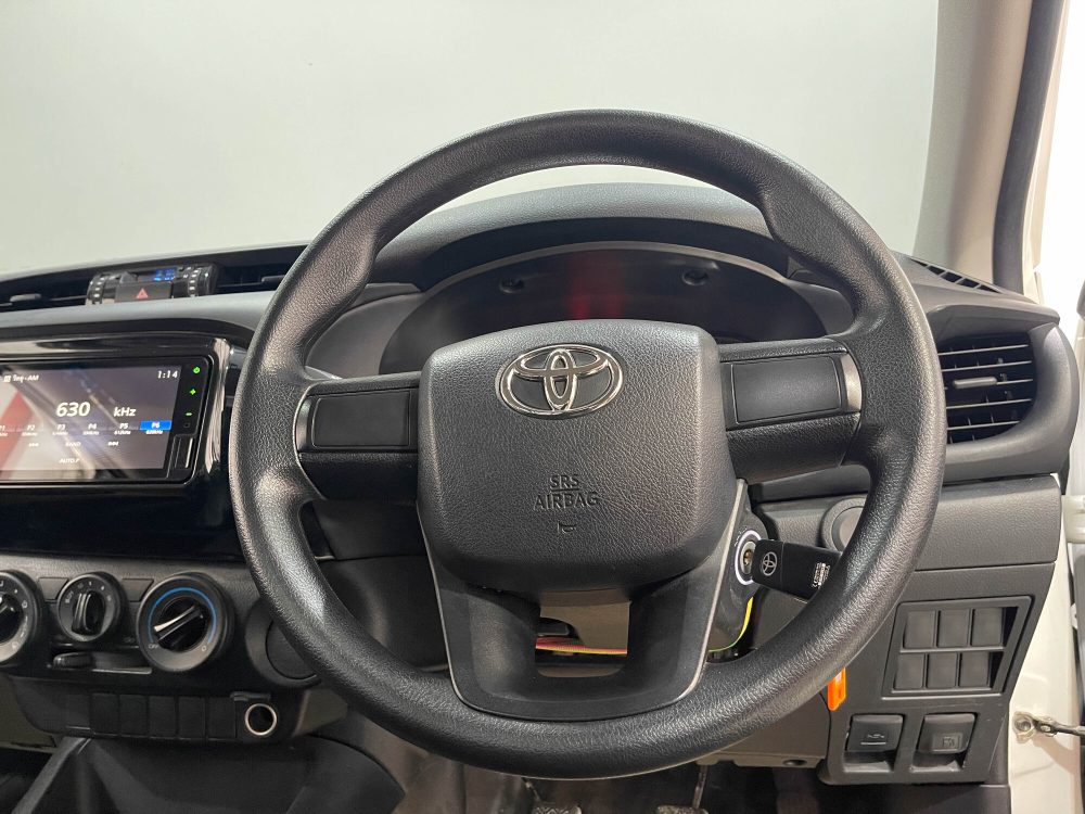 2024 TOYOTA HILUX REVO 2.8 ENTRY [1P1939] - 6