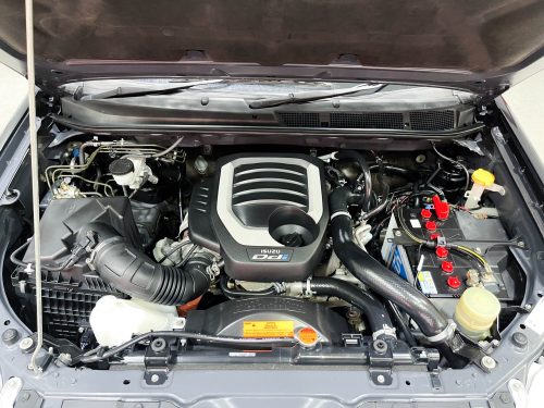 2016-isuzu-d-max-1-9-z-prestige-hi-lander-1p1888-slide-thumbnail-0