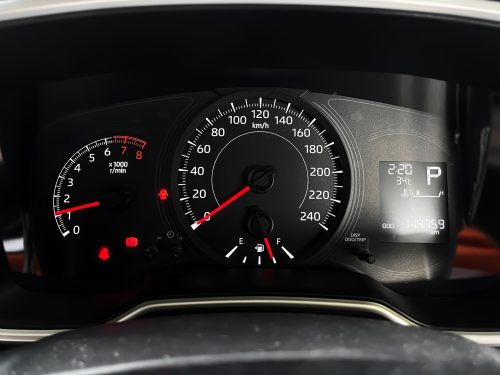 2020-toyota-corolla-altis-1-6-g-1p2060-slide-thumbnail-13