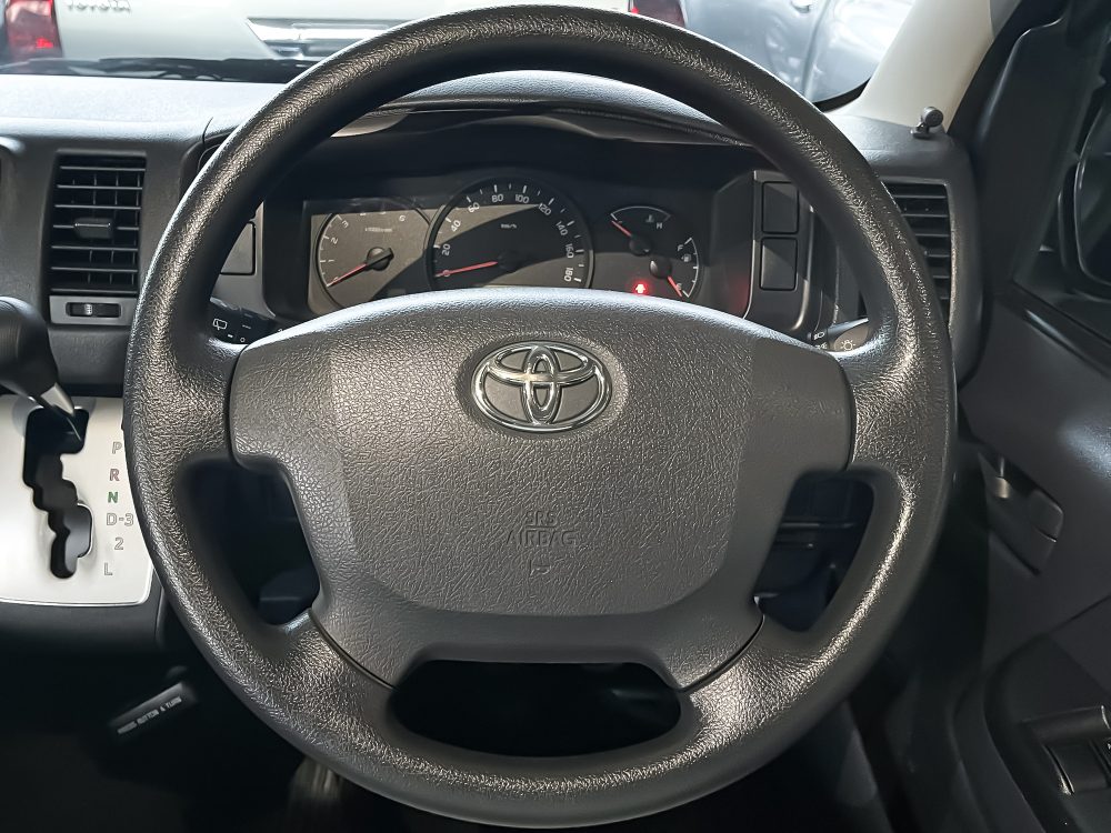 2018 TOYOTA COMMUTER 3.0 D4D [1P1995]* - 3