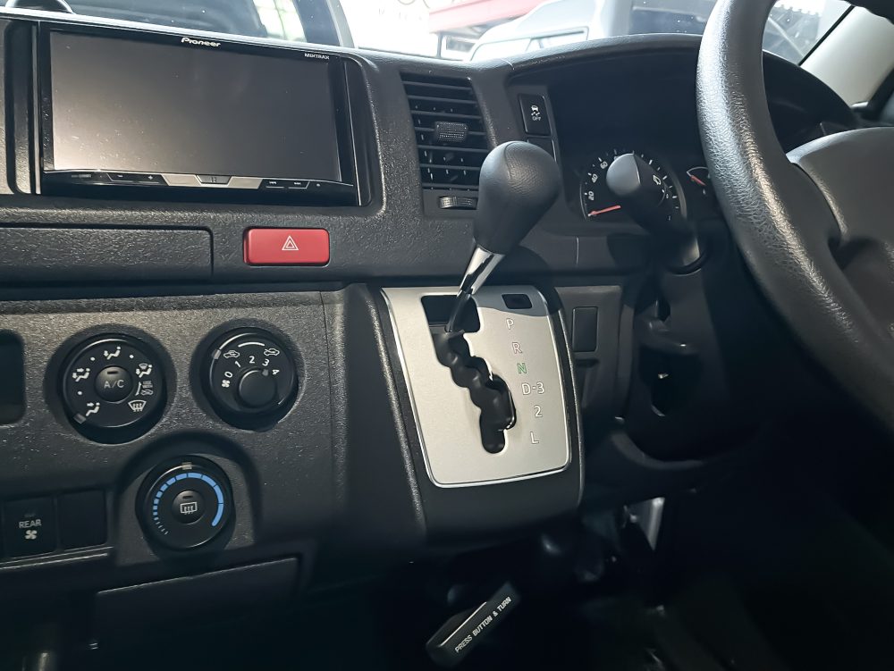 2018 TOYOTA COMMUTER 3.0 D4D [1P1995]* - 5