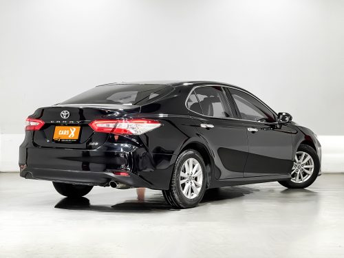 2018-toyota-camry-2-0-g-1p2003-slide-thumbnail-3
