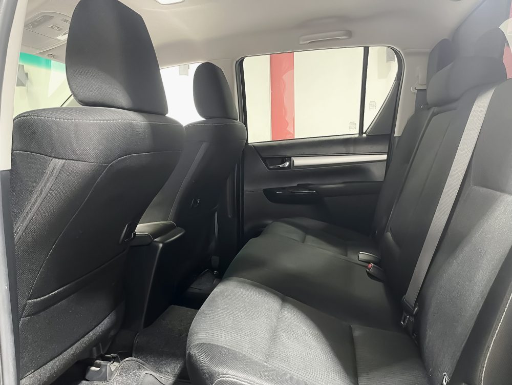 2019 TOYOTA HILUX REVO 2.4 E [1P1982]* - 7