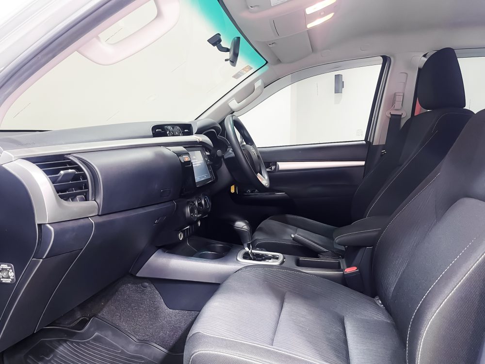 2021 TOYOTA HILUX REVO 2.4 ENTRY PRERUNNER [2N0042]* - 6