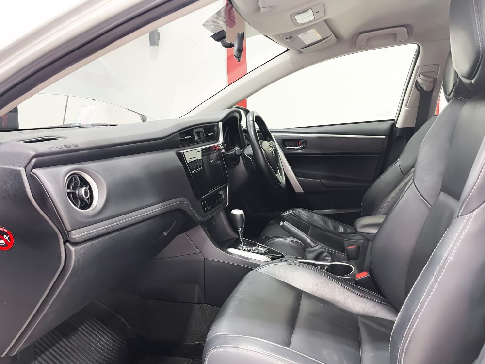 2019 TOYOTA COROLLA ALTIS 1.8 ESPORT [2N0024]* - 6