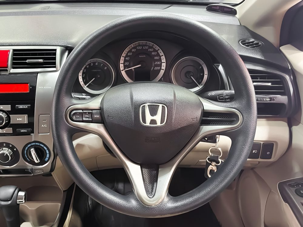 2013 HONDA CITY 1.5 V CNG [2S0044] - 7