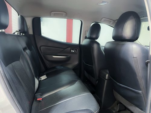 2016-mitsubishi-triton-2-4-gls-plus-1p1952-slide-thumbnail-6