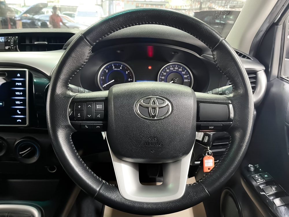 2019 TOYOTA HILUX REVO 2.4 E [1P1982]* - 9