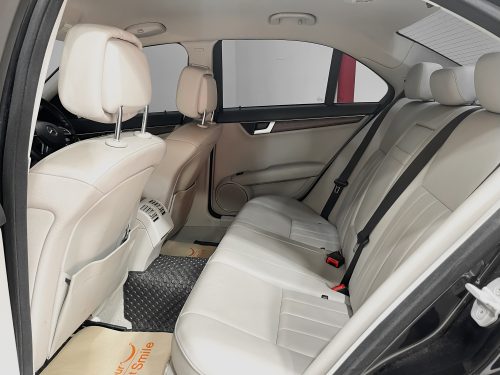 2012-mercedes-benz-c200-cgi-1-8-elegance-1p2032v-slide-thumbnail-6