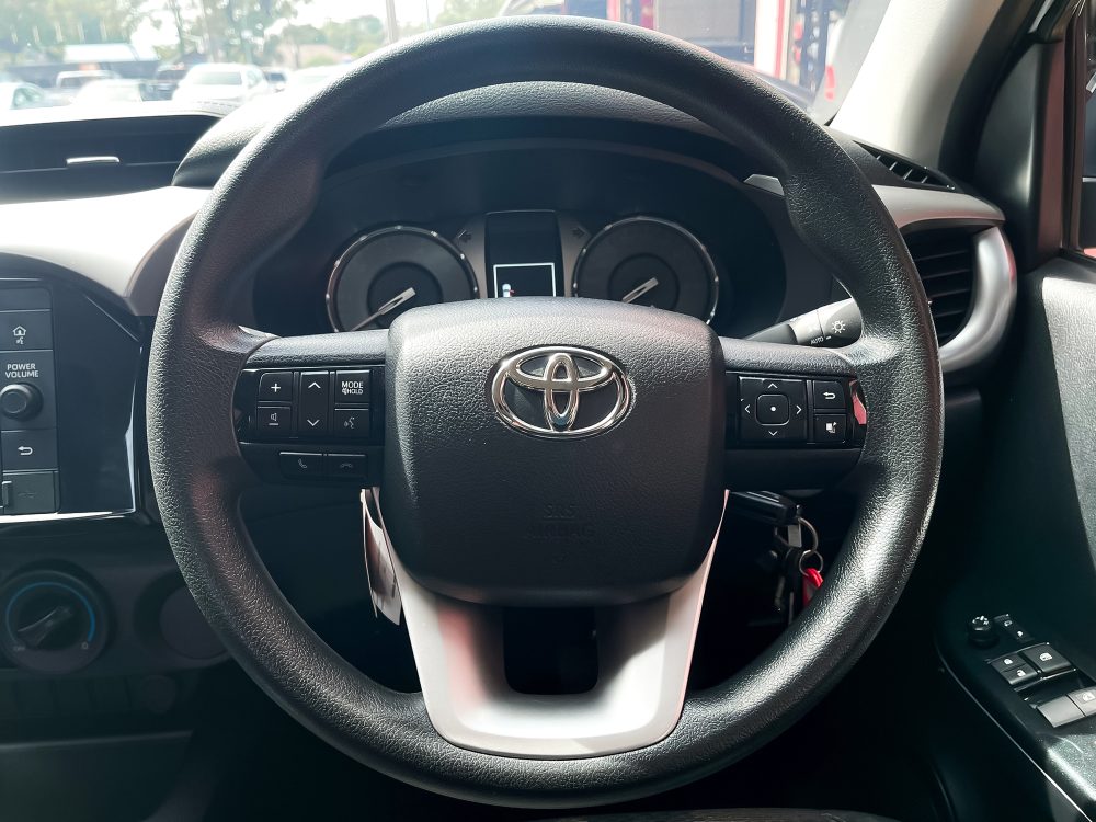 2021 TOYOTA HILUX REVO 2.4 ENTRY PRERUNNER [1P2079V]* - 9