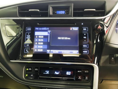 2019-toyota-corolla-altis-1-8-esport-1p2023-2-slide-thumbnail-7