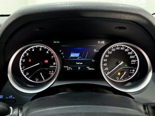 2020-toyota-camry-2-5-g-1p2045v-slide-thumbnail-8