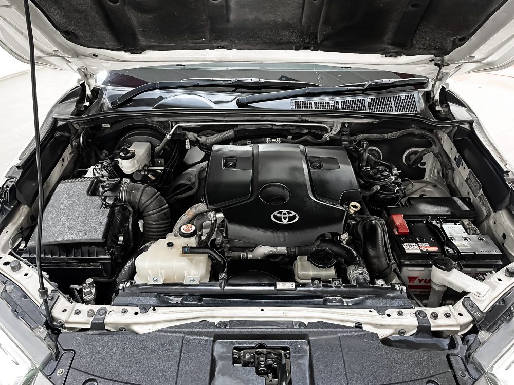 2020 TOYOTA HILUX REVO 2.4 MID PRERUNNER [1P2036]* - 24